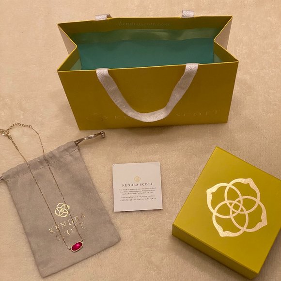 Kendra Scott Elisa Gold Pendant Necklace Magenta - Picture 1 of 3